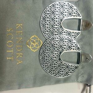 Kendra Scott silver earrings like new